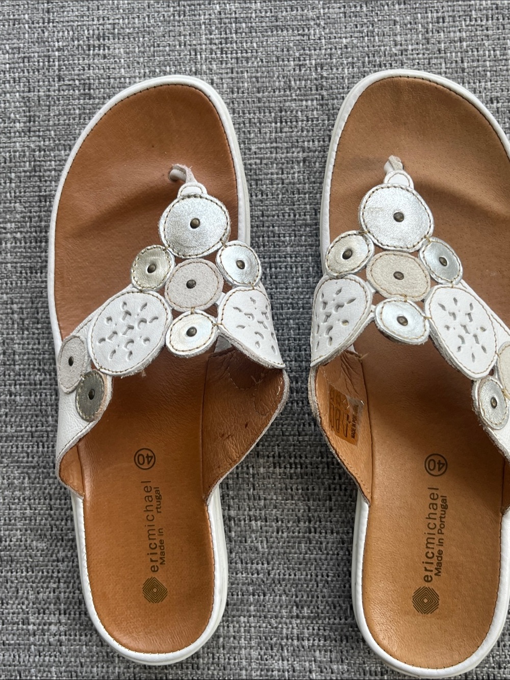 Eric Michael White Leather Circle-Detail Slide Sandals with Metallic Accents